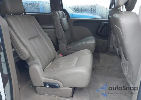 2016 Chrysler Town & Country Touring z USA, uszkodzony, nr VIN 2C4RC1BG4GR164768